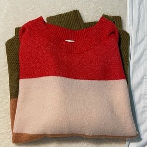 COLOR BLOCK SWEATER